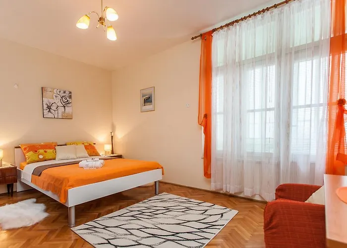 Nena City Center Apartment